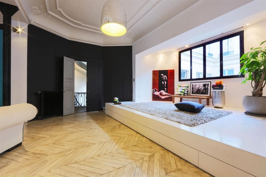 apartment 5 rooms for sale on PARIS (75011)