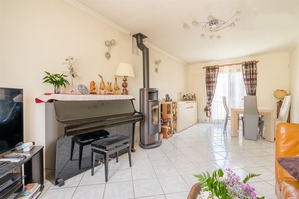 house 6 rooms for sale on VILLIERS SUR MARNE (94350)